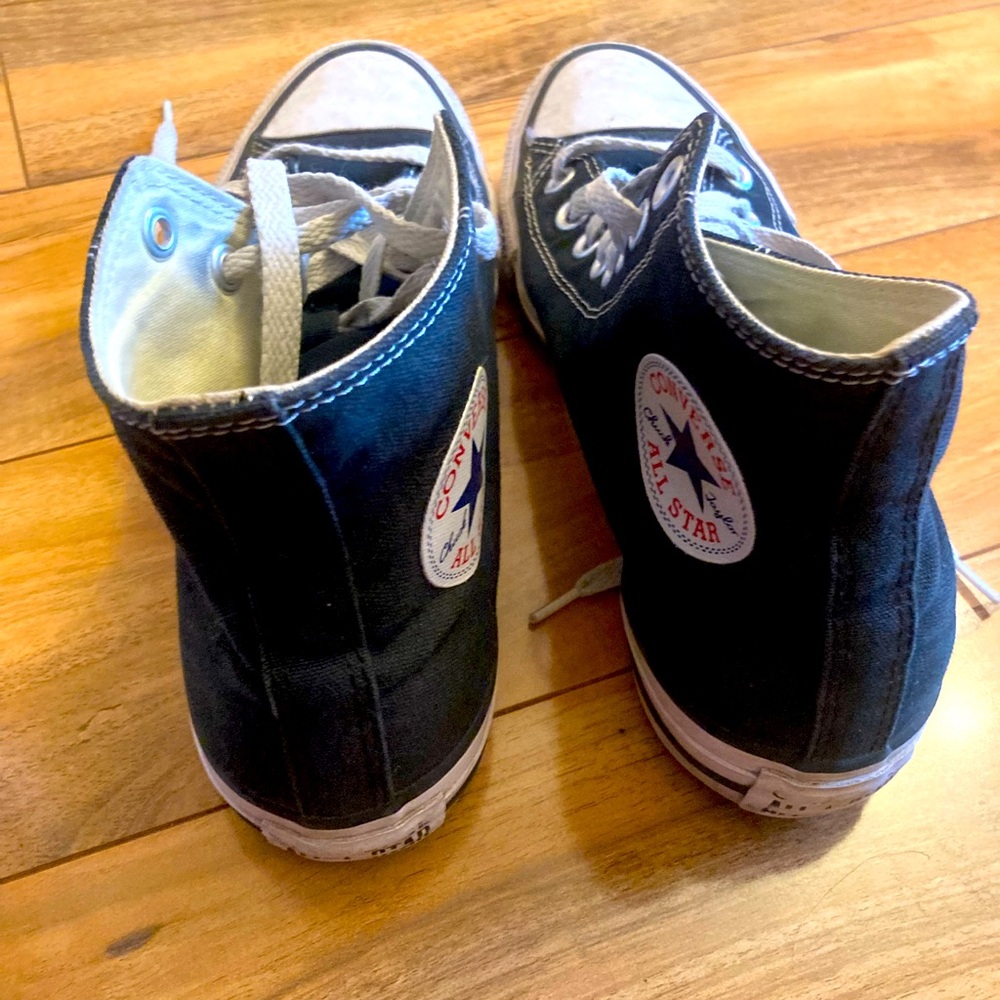 Black converse sneakers 8.5 women’s